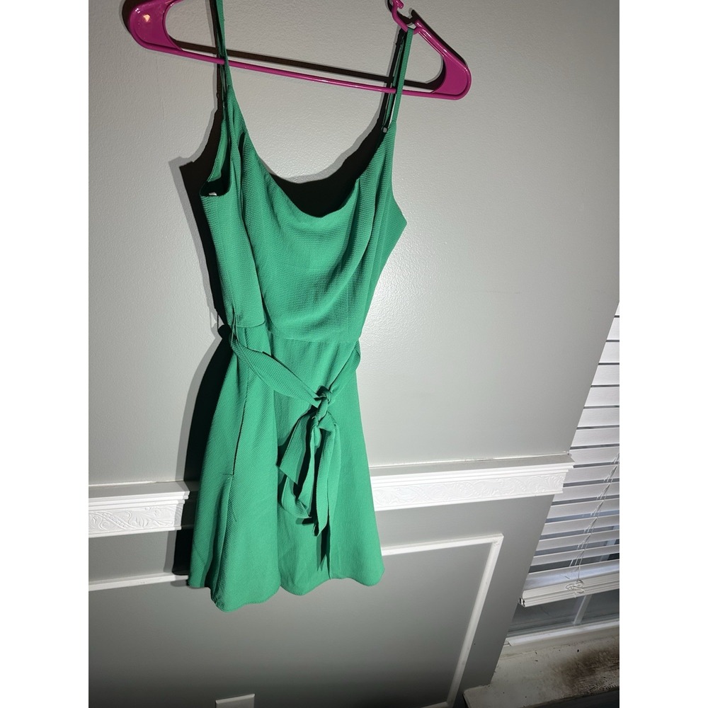 B Smart Size 7 Kelly Green Fit And Flare Belted‎ Dress With Adjustable Strap EUC